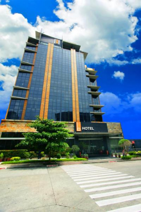 Гостиница The B Hotel - Managed by The Bellevue Group of Hotels Inc  Манила